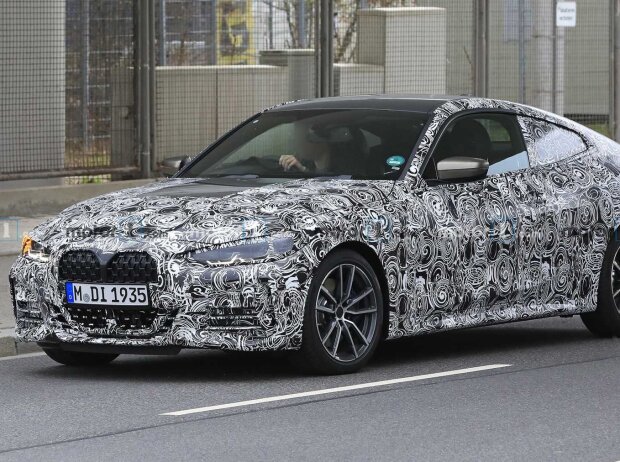 Titel-Bild zur News: BMW 4er Coupe (2020) neue Erlkönigbilder