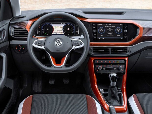 Titel-Bild zur News: Cockpit, Volkswagen, VW, Schaltgetriebe