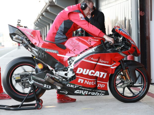 Titel-Bild zur News: Ducati Boxengasse