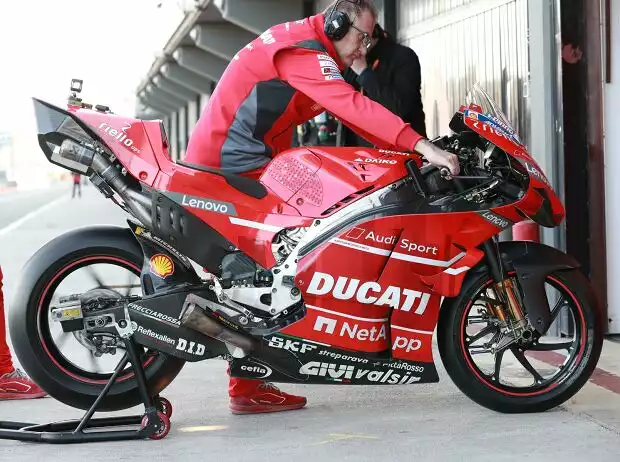 Ducati Boxengasse Titel-Bild zur News: Ducati Boxengasse