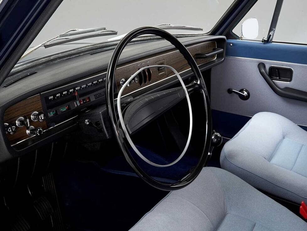 Volvo 164