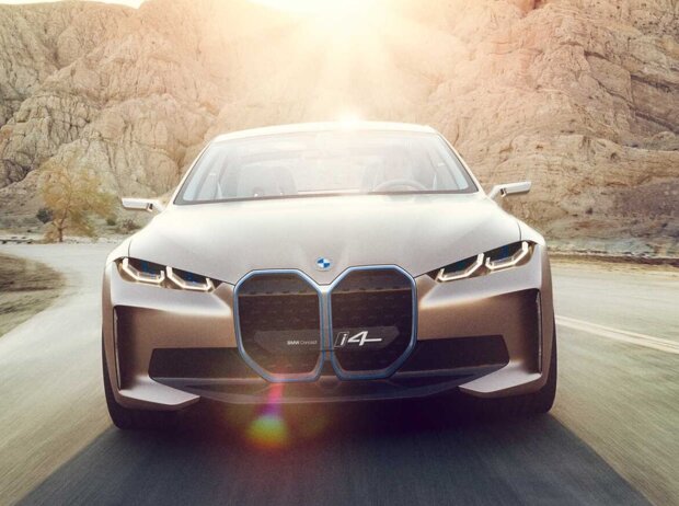 2020 BMW Concept i4 2020 BMW Concept i4