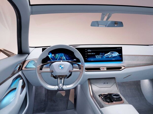 2020 BMW Concept i4 2020 BMW Concept i4