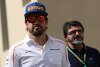 Kampf gegen Corona: Fernando Alonso spendet Schutzanzüge und Masken