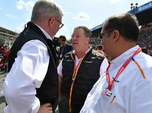 Ross Brawn, Zak Brown Titel-Bild zur News: Ross Brawn, Zak Brown
