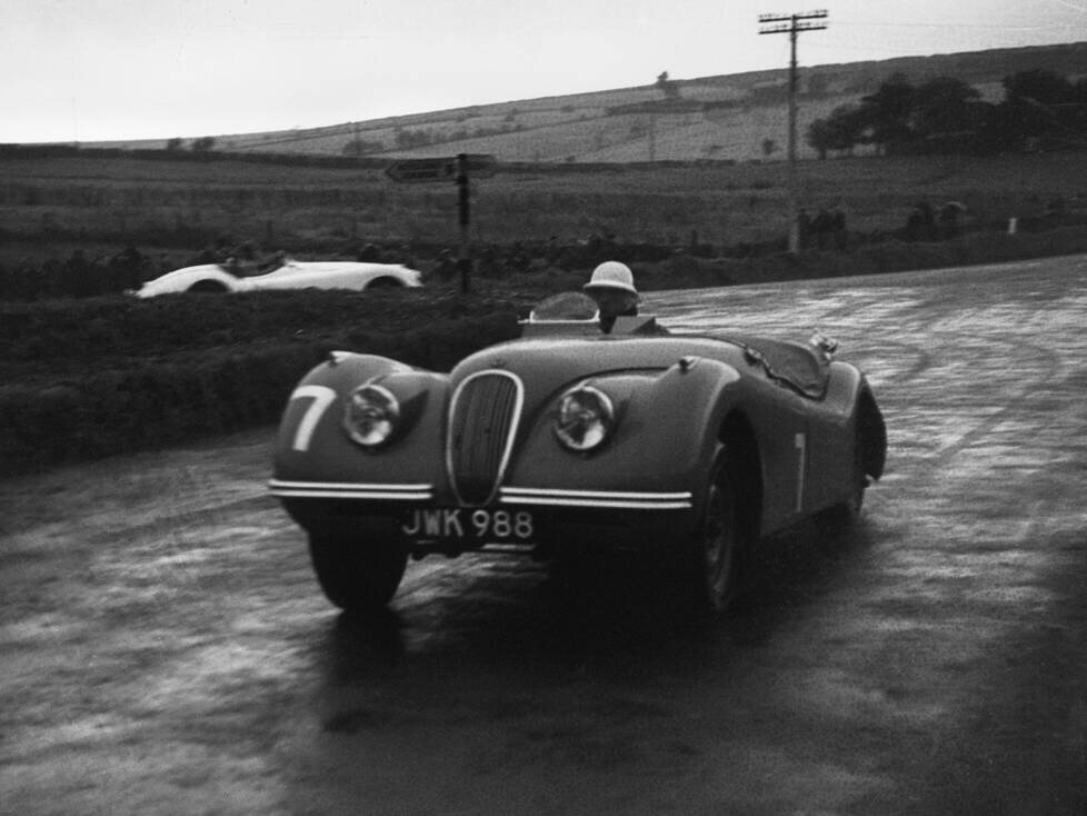 Stirling Moss, Jaguar XK120, Dundrod TT 1950