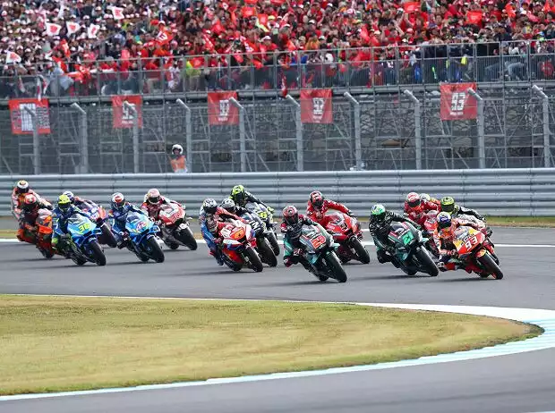 Start zum GP Japan 2019 in Motegi: Marc Marquez führt Titel-Bild zur News: Start zum GP Japan 2019 in Motegi: Marc Marquez führt