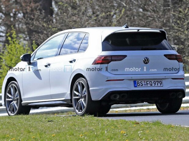 VW Golf R (2020) VW Golf R (2020)