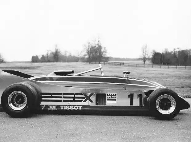 Titel-Bild zur News: Lotus 88 mit Doppelchassis