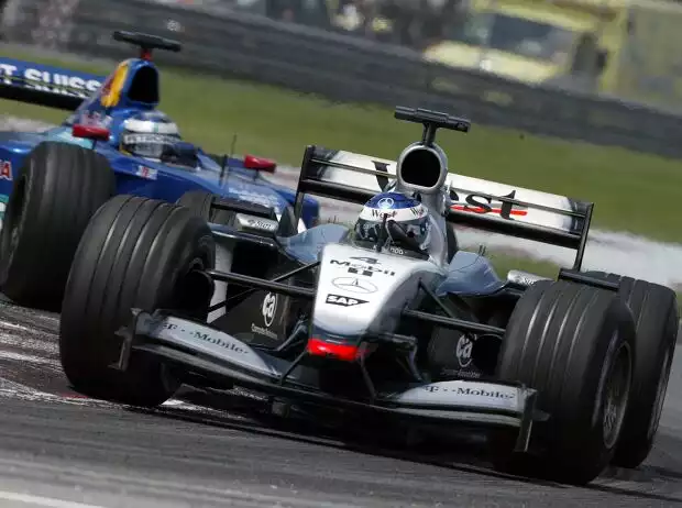 Kimi Räikkönen vor Nick Heidfeld Titel-Bild zur News: Kimi Räikkönen vor Nick Heidfeld