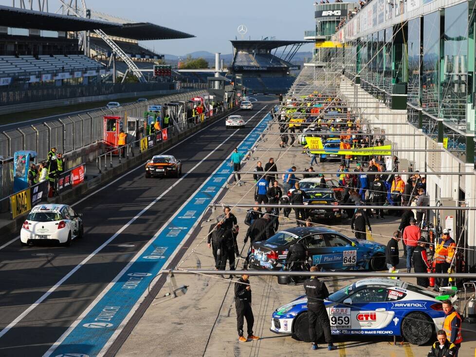 VLN, Boxengasse