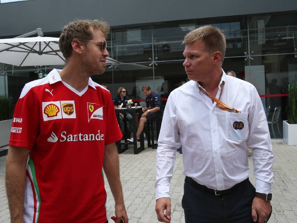 Sebastian Vettel, Mika Salo