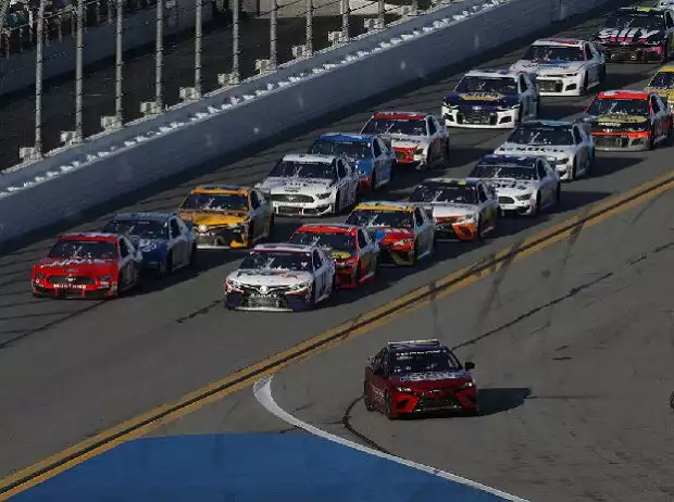 Restart in Daytona Titel-Bild zur News: Restart in Daytona