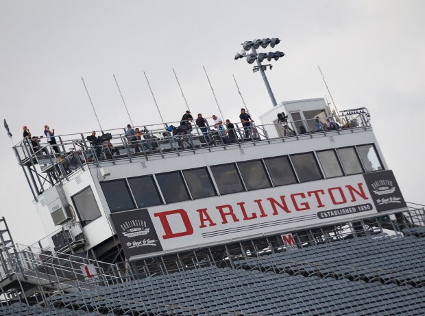 NASCAR-Spotter am Darlington Raceway NASCAR-Spotter am Darlington Raceway