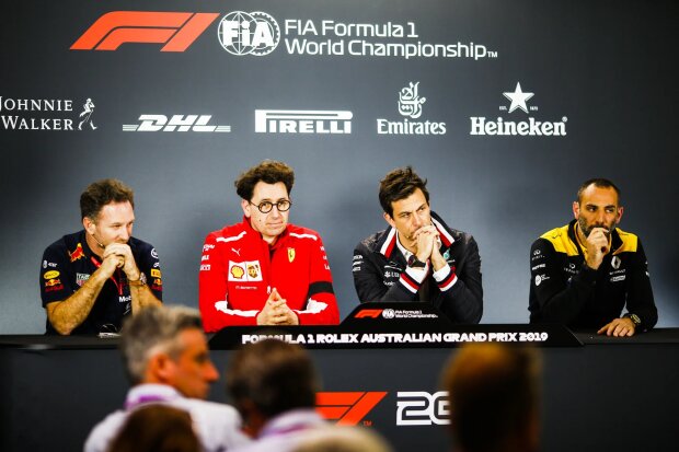 Christian Horner Mattia Binotto Toto Wolff Cyril Abiteboul Ferrari Ferrari F1Red Bull Red Bull F1Renault Renault F1 ~Christian Horner, Mattia Binotto, Toto Wolff und Cyril Abiteboul ~ 