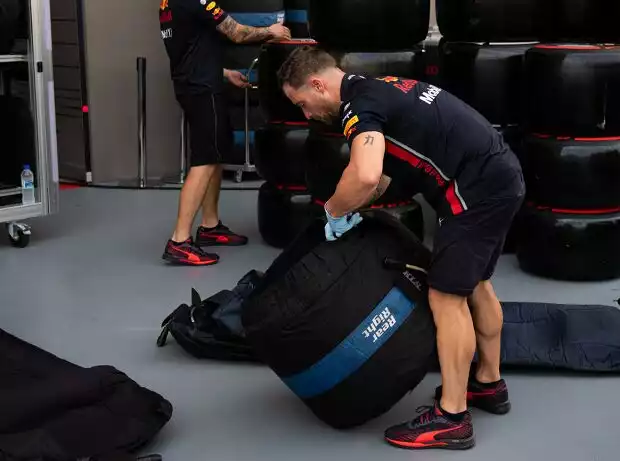 Red-Bull-Mechaniker Titel-Bild zur News: Red-Bull-Mechaniker
