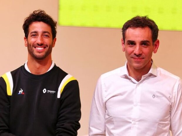 Titel-Bild zur News: Esteban Ocon, Daniel Ricciardo, Cyril Abiteboul, Alain Prost