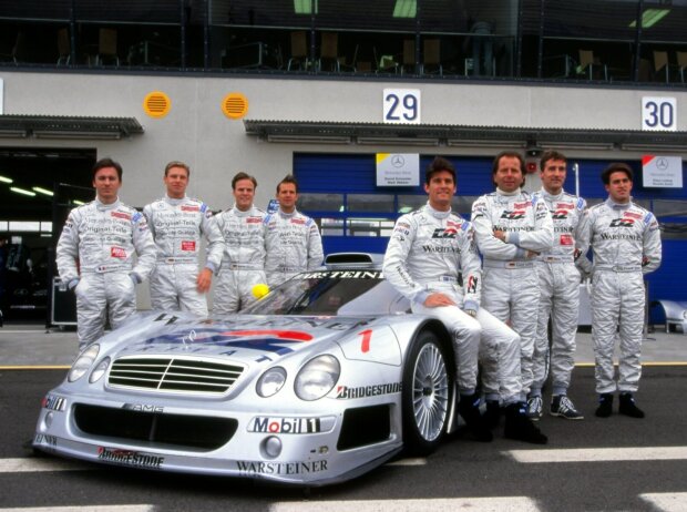 Mark Webber, Bernd Schneider, Klaus Ludwig, Ricardo Zonta, Marcel Tiemann, Teamfoto