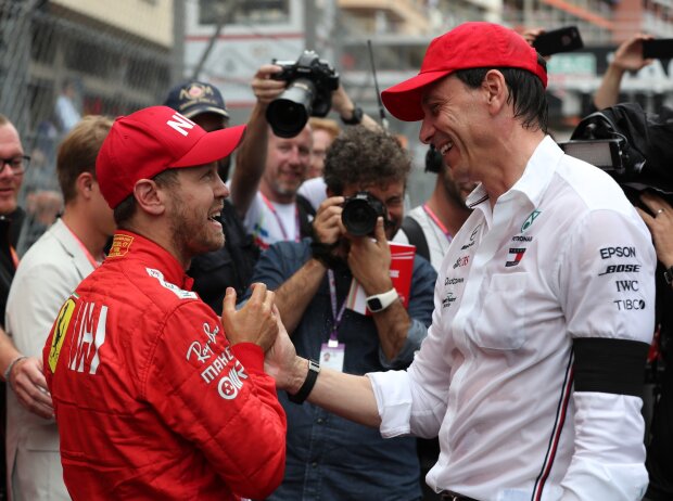 Sebastian Vettel, Toto Wolff Sebastian Vettel, Toto Wolff