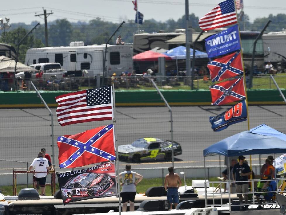 NASCAR, Konföderiertenflagge, Trump, Zuschauer, Fans