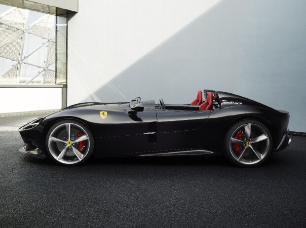 Titel-Bild zur News: Ferrari Monza SP2