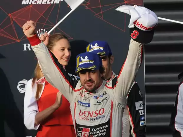 Kazuki Nakajima, Fernando Alonso Titel-Bild zur News: Kazuki Nakajima, Fernando Alonso