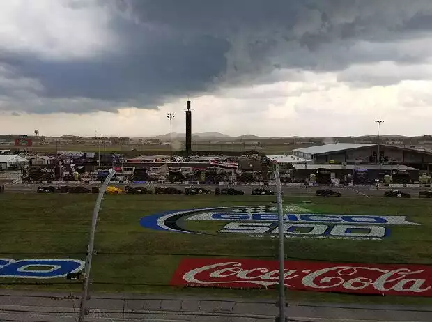 Dunkle Wolken über dem Talladega Superspeedway Titel-Bild zur News: Dunkle Wolken über dem Talladega Superspeedway