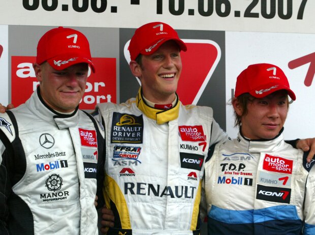 James Jakes, Romain Grosjean, Kamui Kobayashi James Jakes, Romain Grosjean, Kamui Kobayashi