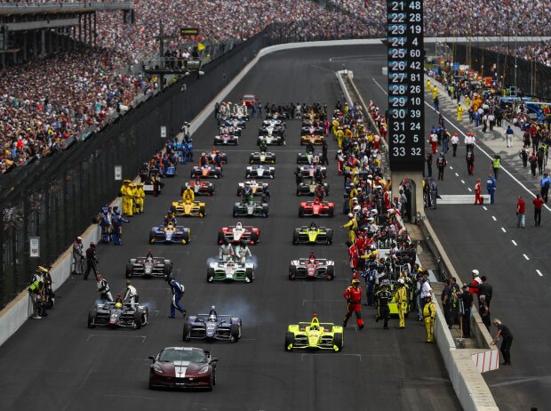 Startaufstellung zum Indy 500 2019 Startaufstellung zum Indy 500 2019