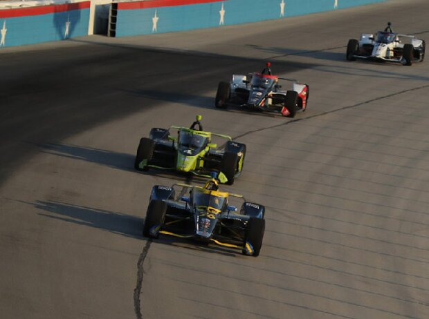 Renn-Action beim IndyCar-Auftakt 2020 in Fort Worth Renn-Action beim IndyCar-Auftakt 2020 in Fort Worth