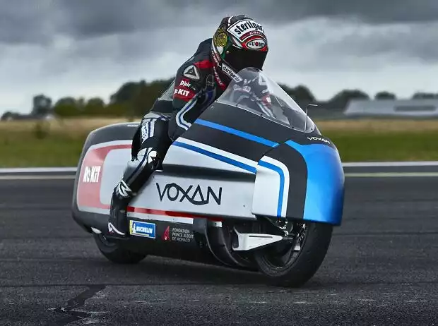 Titel-Bild zur News: Max Biaggi, Voxan