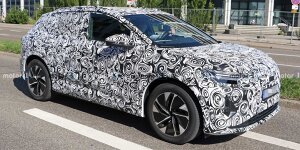 Audi Q4 e-tron (2021) erstmals mit Serienkarosserie erwischt