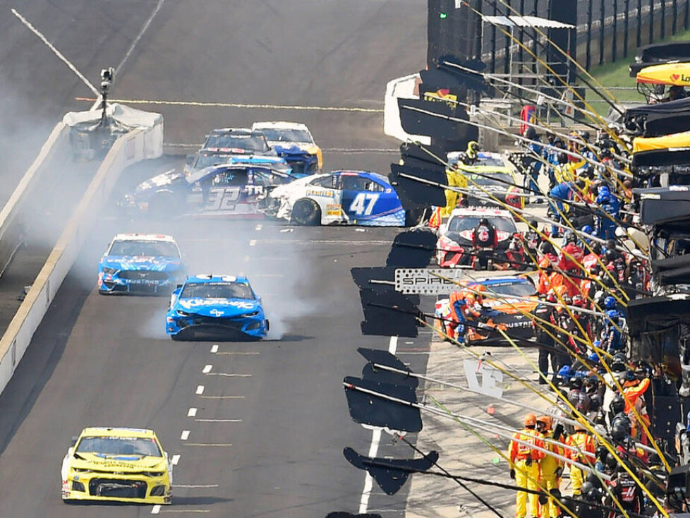 Corey LaJoie, Ricky Stenhouse