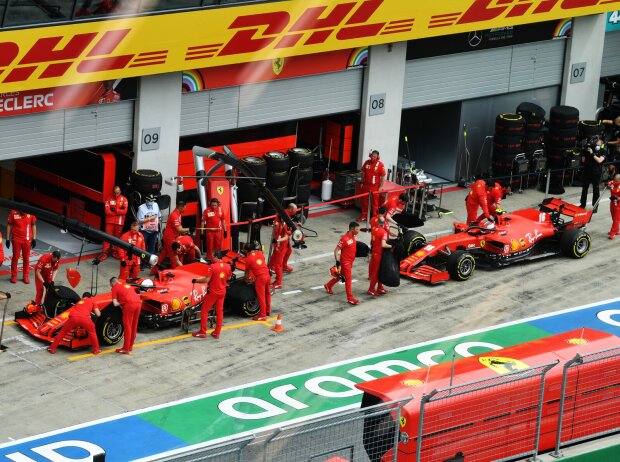 Sebastian Vettel, Charles Leclerc Sebastian Vettel, Charles Leclerc