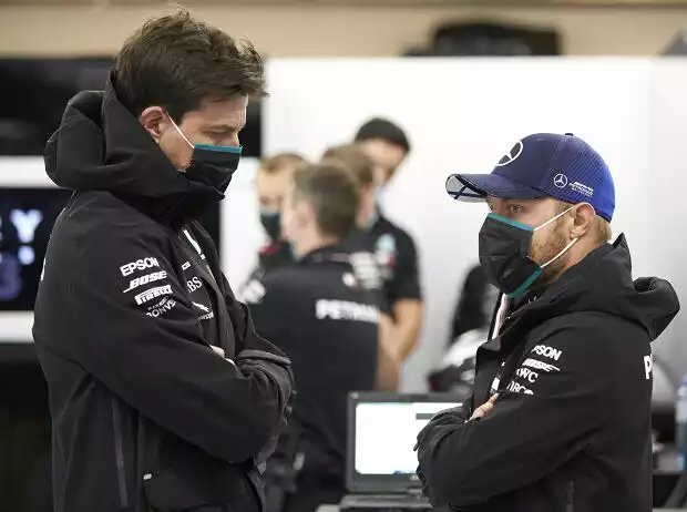 Titel-Bild zur News: Toto Wolff, Valtteri Bottas