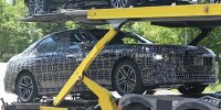Bild zum Inhalt: BMW i7 erstmals mit Serienkarosserie erwischt