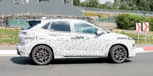 Hyundai Kona N mit weniger Tarnung am Nürburgring erwischt