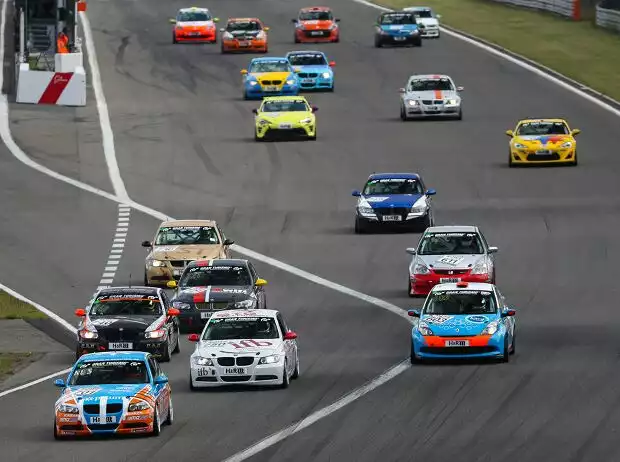 Start der NLS/VLN 2020 auf dem Nürburgring Titel-Bild zur News: Start der NLS/VLN 2020 auf dem Nürburgring