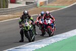 Alex Lowes vor Leon Haslam