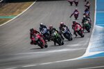 Scott Redding übernimmt die Führung von Lauf zwei