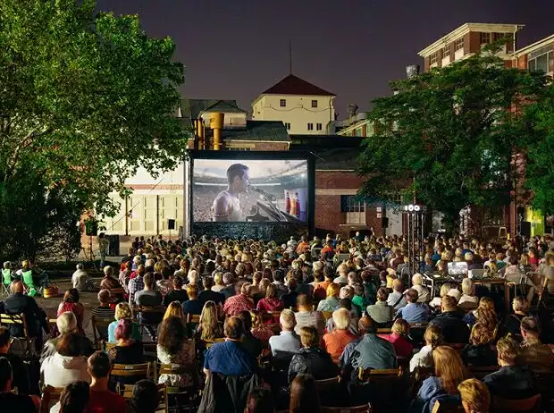 Sommerkino im Altwerk Titel-Bild zur News: Sommerkino im Altwerk