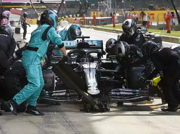 Lewis Hamilton, Valtteri Bottas Titel-Bild zur News: Lewis Hamilton, Valtteri Bottas