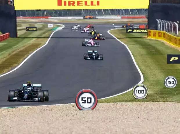 Titel-Bild zur News: Valtteri Bottas, Lewis Hamilton