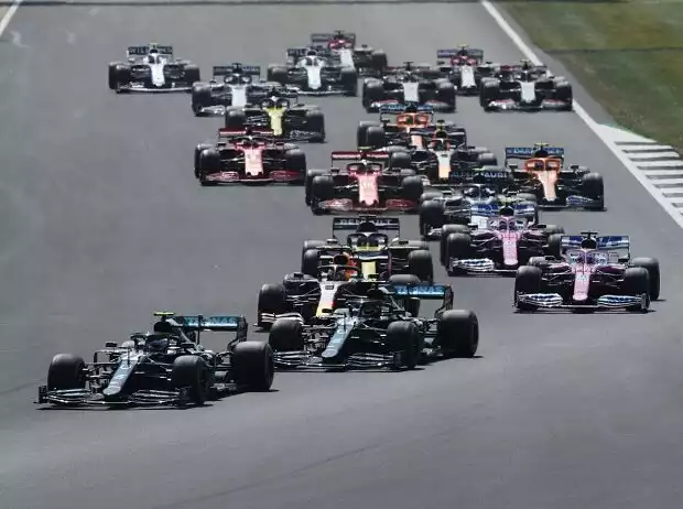 Start in Silverstone 2020: Valtteri Bottas, Lewis Hamilton, Max Verstappen, Nico Hülkenberg, Daniel Ricciardo Titel-Bild zur News: Start in Silverstone 2020: Valtteri Bottas, Lewis Hamilton, Max Verstappen, Nico Hülkenberg, Daniel Ricciardo
