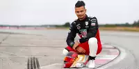 Bild zum Inhalt: Pascal Wehrlein erstmals im Porsche 99X Electric unterwegs