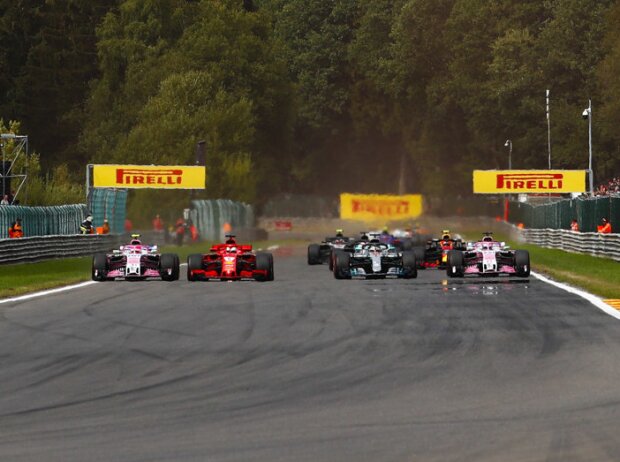 Titel-Bild zur News: Sebastian Vettel, Lewis Hamilton, Esteban Ocon, Sergio Perez