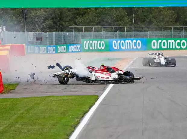 Titel-Bild zur News: Antonio Giovinazzi, George Russell