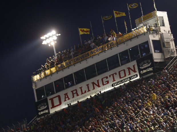 Haupttribüne am Darlington Raceway Haupttribüne am Darlington Raceway