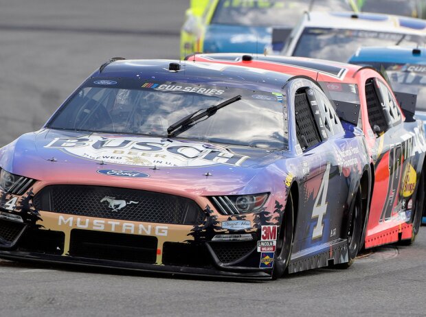 Kevin Harvick, Martin Truex Jun. Kevin Harvick, Martin Truex Jun.