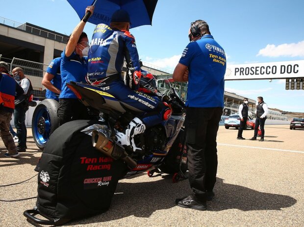 Loris Baz Loris Baz